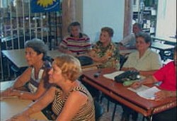 More than fifty thousand elderly Cubans have received their diplomas as graduates from higher education 